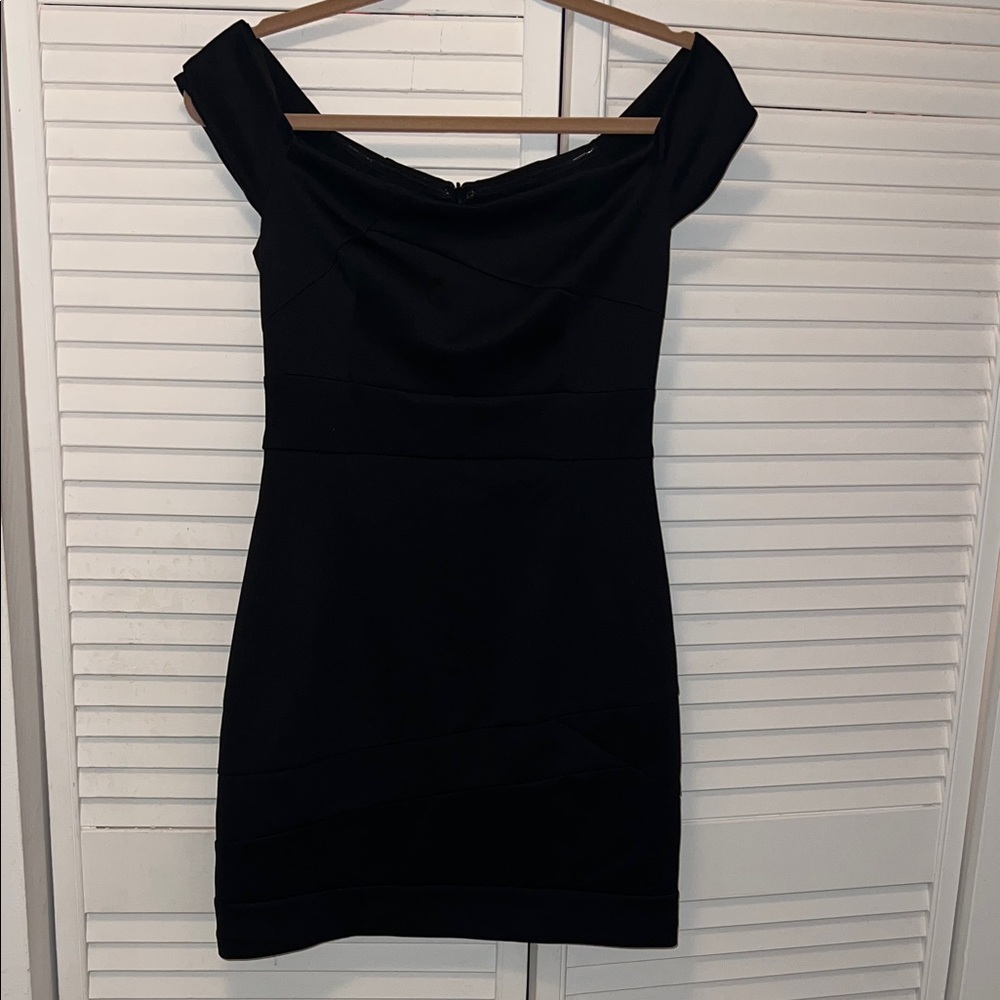 Pink Stitch Off-the-Shoulder Mini Dress Black size 4